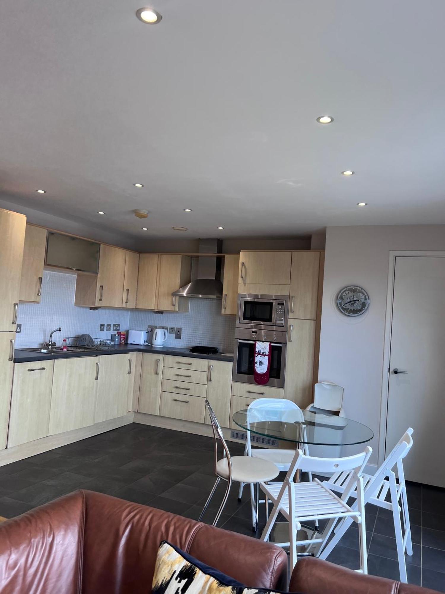 Great City Centre Getaway Apartment 2 Bed Near The Beach And Shopping Area Swansea Exterior photo